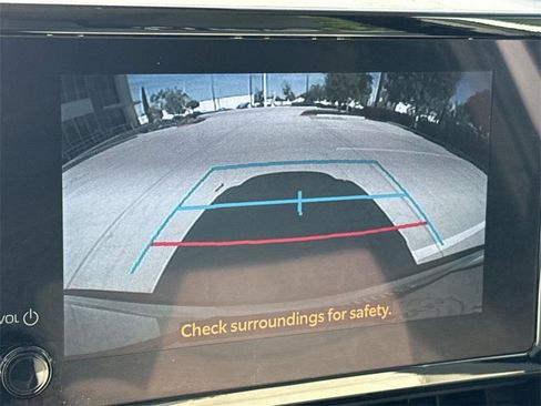 Used 2024 Toyota Corolla Cross L image 13