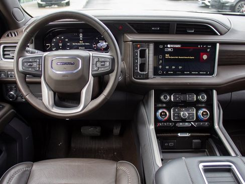 Used 2023 GMC Yukon Denali w/ LPO, Floor Liner Package image 13