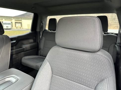 Used 2022 Chevrolet Silverado 1500 Custom image 17