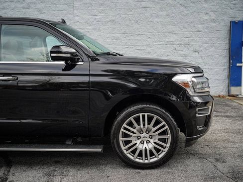 Used 2022 Ford Expedition Max Limited image 16