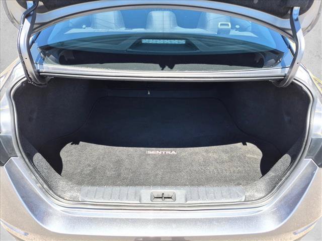 Used 2025 Nissan Sentra SR FWD image 6