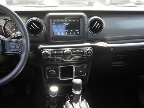 Used 2022 Jeep Wrangler Unlimited Sport AWD/4WD image 15