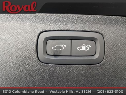 Certified 2023 Volvo XC90 B5 Core w/ Protection Package Premier image 15