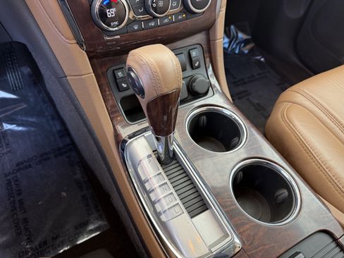 Used 2017 Buick Enclave Premium w/ Enclave Tuscan Edition image 39