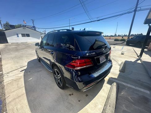 Used 2018 Mercedes-Benz GLE 350 w/ Premium 1 Package image 7