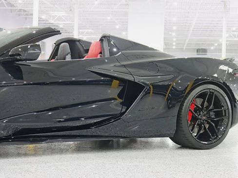 Used 2026 Chevrolet Corvette Z06 w/ Stealth Interior Trim Package RWD image 4