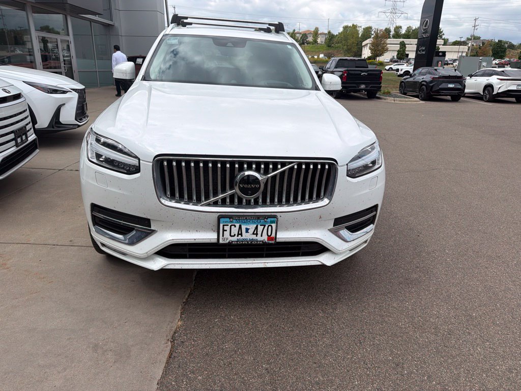 Used 2021 Volvo XC90 T6 Inscription w/ Protection Package Premier AWD/4WD image 2
