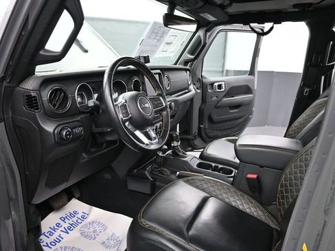 Used 2022 Jeep Gladiator Overland image 9