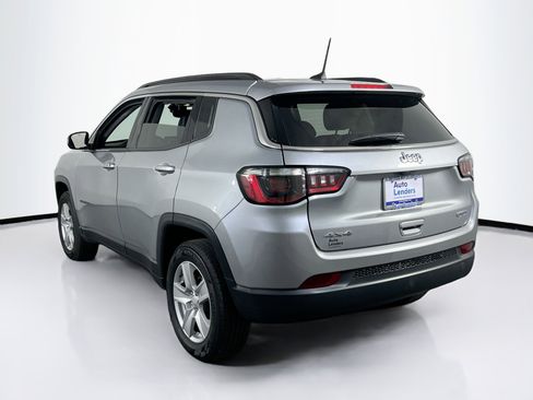 Used 2022 Jeep Compass Latitude w/ Convenience Group AWD/4WD image 7