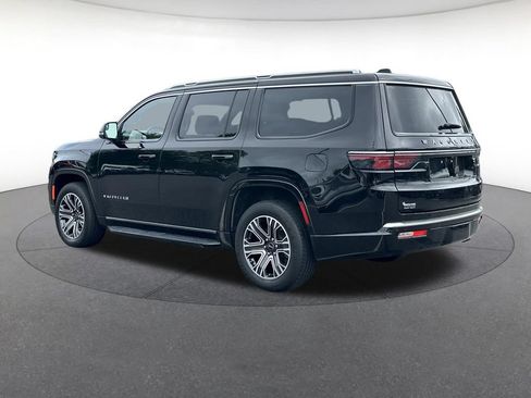 Certified 2025 Jeep Wagoneer 4WD image 3