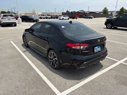 Used 2020 Toyota Corolla SE FWD image 3