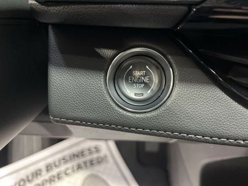 Used 2025 Buick Enclave Preferred image 14