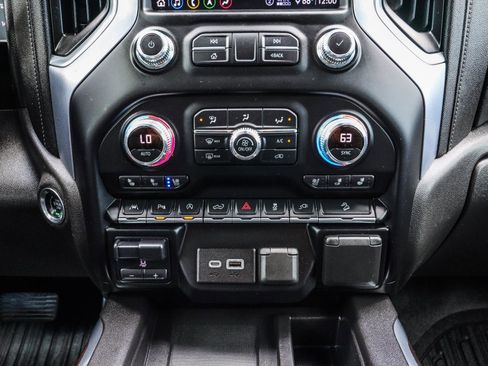 Used 2020 GMC Sierra 1500 SLT w/ SLT Premium Plus Package AWD/4WD image 37
