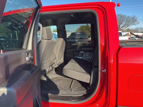 Used 2024 Chevrolet Silverado 2500 Custom w/ Custom Value Package image 13