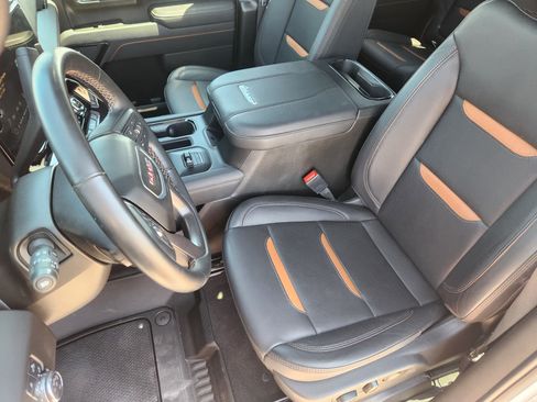 Used 2025 GMC Sierra 2500 AT4 AWD/4WD image 14