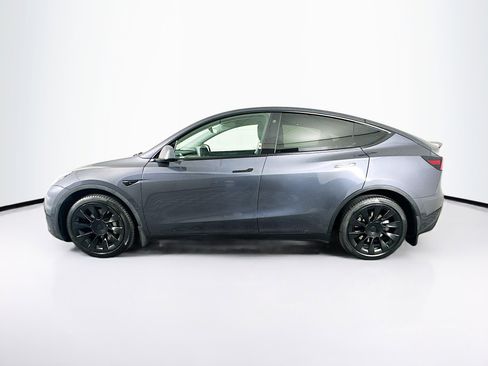Used 2021 Tesla Model Y Long Range image 4