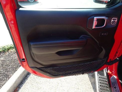 Used 2023 Jeep Wrangler Unlimited Sport image 8