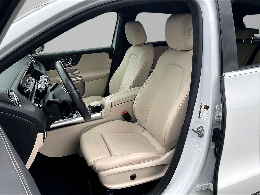 Used 2023 Mercedes-Benz GLA 250 4MATIC w/ Premium Package image 22
