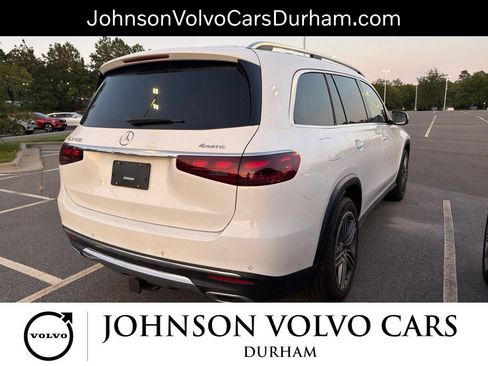 Used 2024 Mercedes-Benz GLS 450 4MATIC image 10
