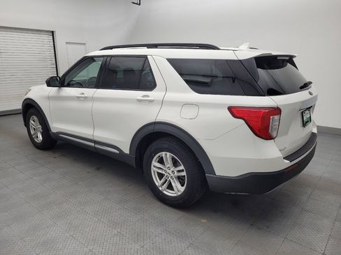 Used 2020 Ford Explorer XLT w/ Equipment Group 202A RWD image 3