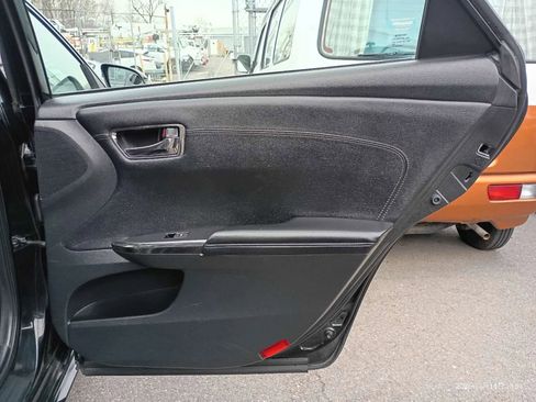 Used 2018 Toyota Avalon XLE Plus image 25