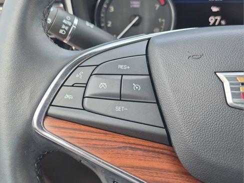 Used 2023 Cadillac XT5 Premium Luxury w/ Technology Package FWD image 9