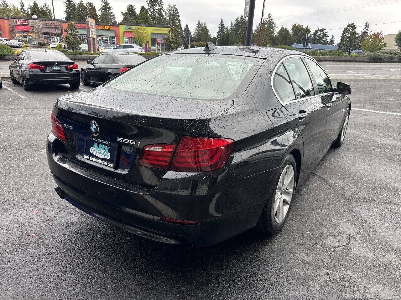 Used 2013 BMW 528i xDrive Sedan AWD/4WD image 7