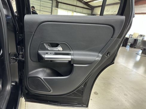 Used 2021 Mercedes-Benz GLA 250 4MATIC image 14