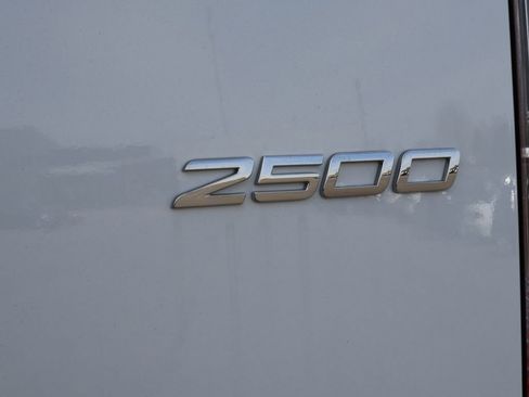 New 2026 Mercedes-Benz Sprinter 2500 image 9