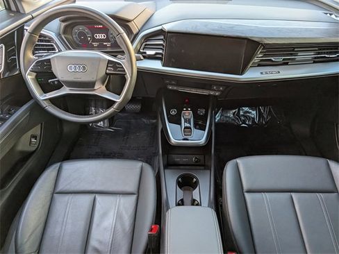 Used 2024 Audi Q4 e-tron Premium image 9