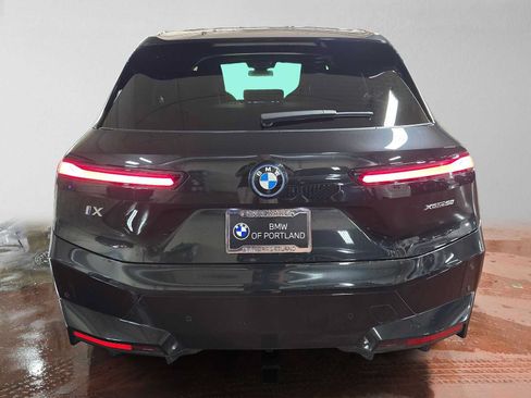 Used 2025 BMW iX xDrive50 AWD/4WD image 4