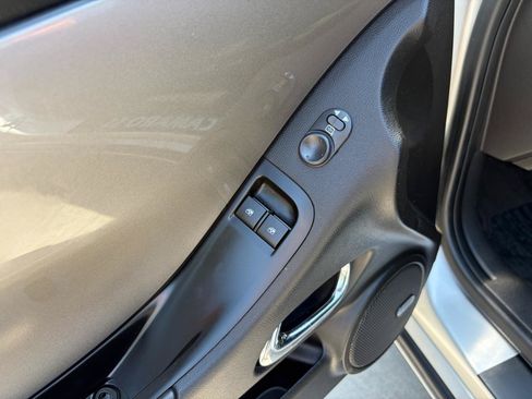Used 2010 Chevrolet Camaro SS w/ RS Package RWD image 9