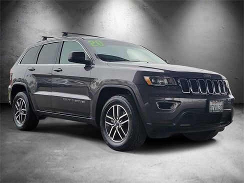 Used 2020 Jeep Grand Cherokee Laredo w/ Laredo X Package image 2