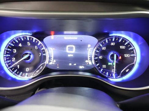 New 2026 Chrysler Voyager LX image 25