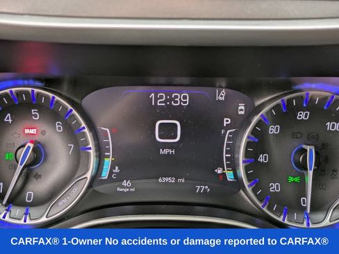 Used 2024 Chrysler Pacifica Touring-L FWD image 39