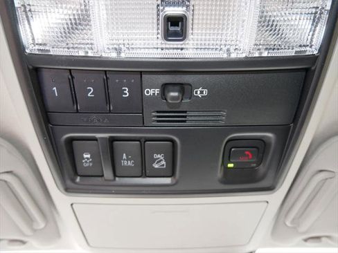 Certified 2024 Toyota 4Runner SR5 Premium image 31