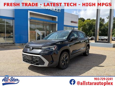 Used 2025 Volkswagen Taos S FWD image 1