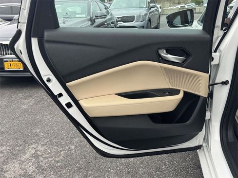 Used 2022 Acura TLX image 12