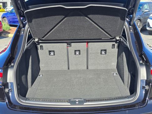 Used 2024 Porsche Macan S image 16