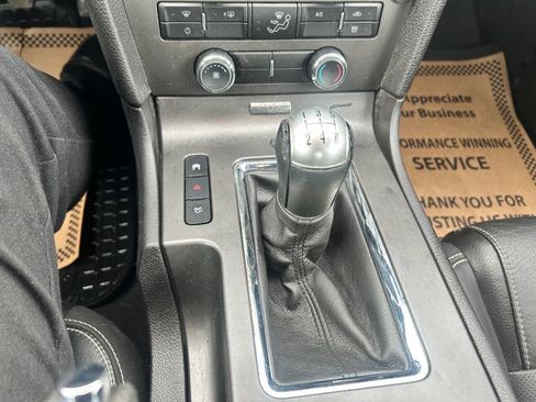 Used 2010 Ford Mustang GT RWD image 18