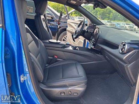 Used 2024 Chevrolet Blazer EV LT AWD/4WD image 12