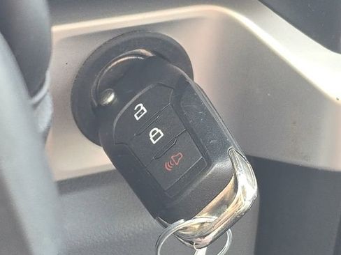 Used 2024 Ford F250 XLT AWD/4WD image 21