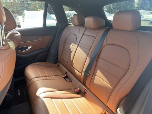 Used 2022 Mercedes-Benz GLC 300 4MATIC image 25