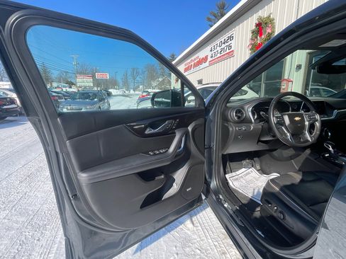 Used 2019 Chevrolet Blazer Premier w/ Sun and Wheels Package image 10