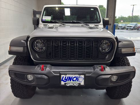 Used 2024 Jeep Wrangler Unlimited Rubicon w/ Safety Group AWD/4WD image 8