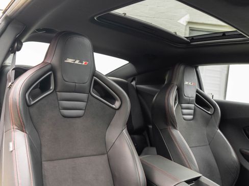 Used 2015 Chevrolet Camaro ZL1 image 24