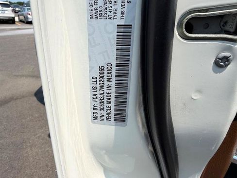 Used 2022 RAM 3500 Laramie AWD/4WD image 23