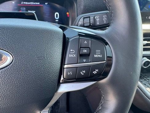 Used 2025 Ford Explorer Platinum w/ LUX Leather Package image 17