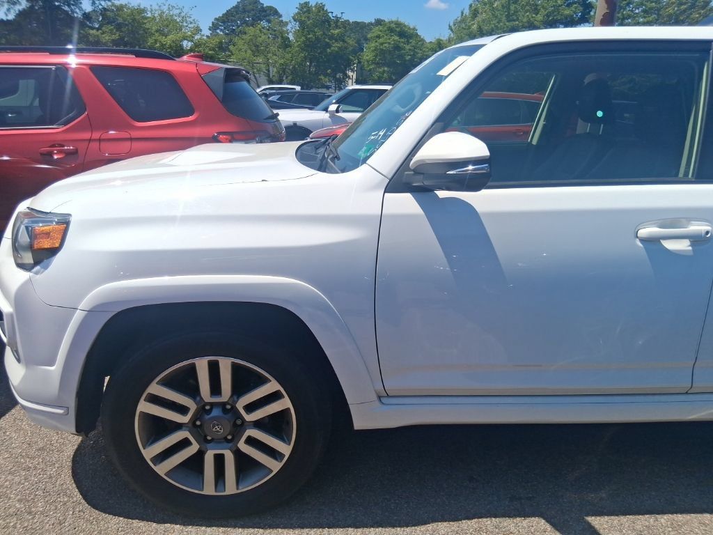 Used 2023 Toyota 4Runner TRD Sport w/ Technology Package AWD/4WD image 3