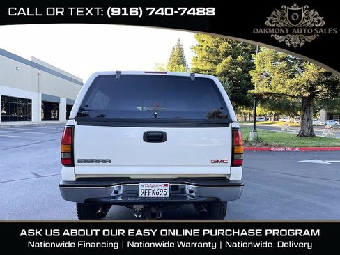 Used 2005 GMC Sierra 2500 SLT w/ Skid Plate Package AWD/4WD image 6